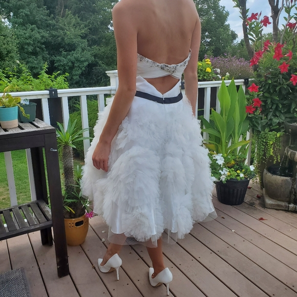 SATIN ROUGE, Beautiful Retro Knee length Wedding, Prom, Party Dress - Picture 11 of 15